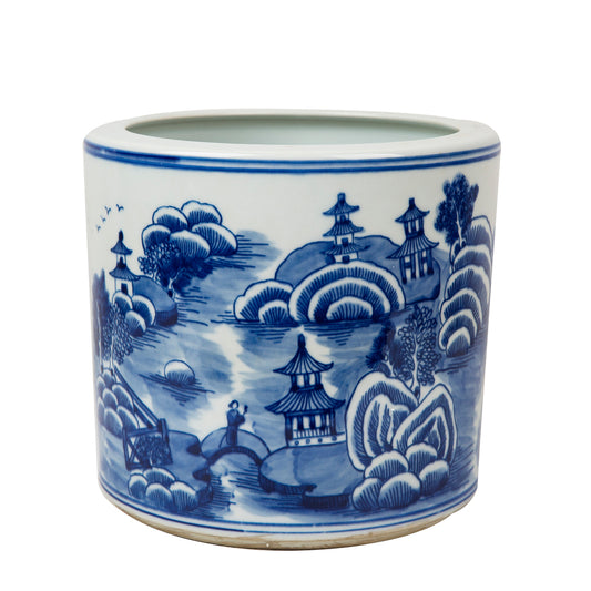 Bue and White Blue Willow Cachepot Pot